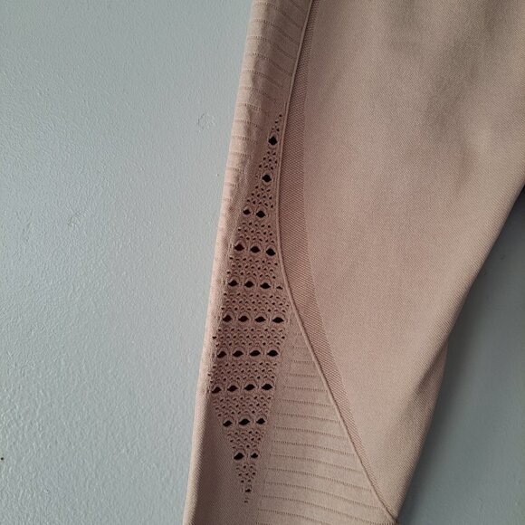 Gymshark Beige Energy + Seamless Womens Leggings Size XS/Small Sport Athltetic - Picture 3 of 15